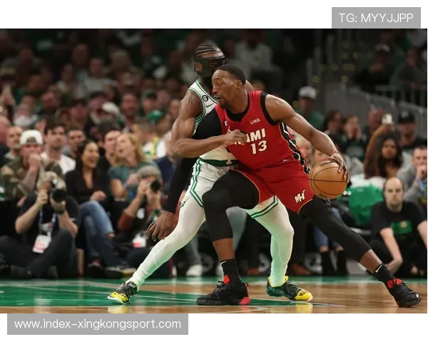 巴特勒罚球稳准,热火拿下客场胜利 巴特勒罚球稳准,热火拿下客场胜利